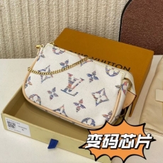 LV Clutch Bags